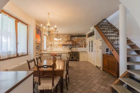 Landejendom i Perledo, Lecco, Perledo - € 3.700.000 | Ref: ILO3086 - foto 8