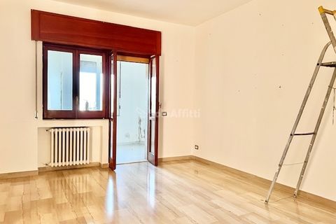 Apartament a Bari, Bari, Bari - € 700/mes | Ref: A02476 - foto 4