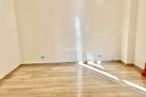 Apartament a Bari, Bari, Bari - € 700/mes | Ref: A02476 - foto 5