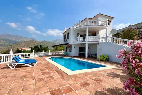 Villa i Alcaucin, Malaga, Alcaucin - € 360.000 | Ref: IRE2530 - foto 1