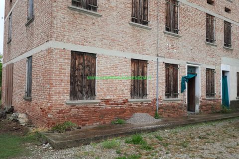 Landejendom i Casier, Treviso, Casier - € 500.000 | Ref: RR81U - foto 2