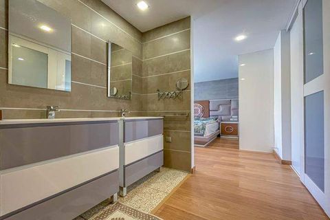 Villa i Benidorm, Alicante, Benidorm - € 1.150.000 | Ref: LUX4258 - foto 9