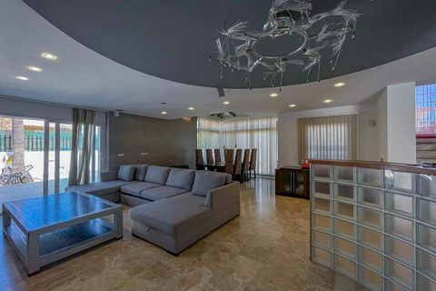 Villa i Benidorm, Alicante, Benidorm - € 1.150.000 | Ref: LUX4258 - foto 11