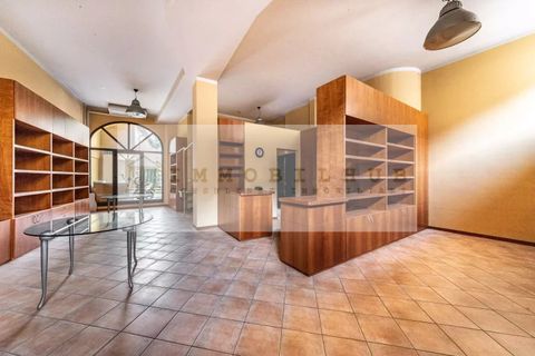 Erhvervsejendom i Desio, Monza and Brianza, Desio - € 110.000 | Ref: Ser008 - foto 1