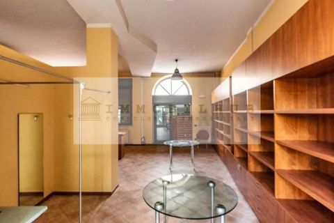 Erhvervsejendom i Desio, Monza and Brianza, Desio - € 110.000 | Ref: Ser008 - foto 7