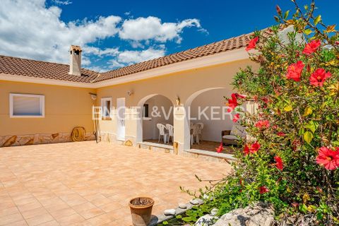 Villa i Altea, Alicante, Altea - € 1.100.000 | Ref: W-02VDGJ - foto 2