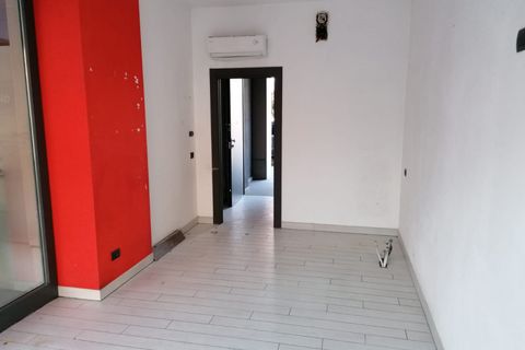 Erhvervsejendom i Alba, Cuneo, Alba - € 128.000 | Ref: 006NE - foto 1