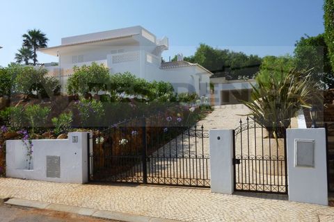 Villa i Albufeira, Faro, Albufeira - € 892.000 | Ref: V4-04 - foto 2