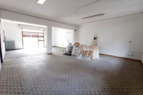 L'establiment comercial a Modena, Modena, Modena - € 900/mes | Ref: 1570 - foto 5