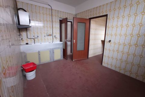 L'establiment comercial a Modena, Modena, Modena - € 900/mes | Ref: 1570 - foto 10