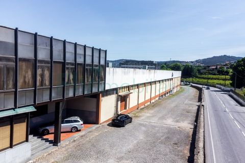 Bungalou a Vizela, Braga, Vizela - € 5.500.000 | Ref: F2401.043 - foto 2