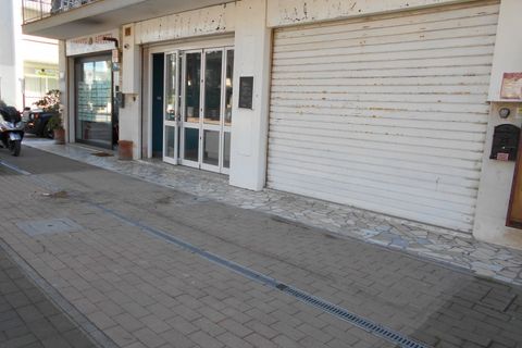 Erhvervsejendom i Comacchio, Ferrara, Comacchio - € 105.000 | Ref: NEGOZIO LEOPARDI - foto 6