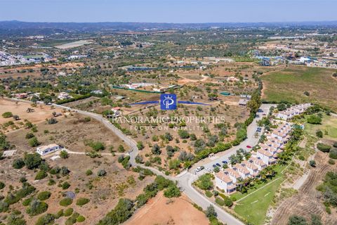 Helårsgrund i Estombar, Faro, Estombar - € 895.000 | Ref: PPC755-P - foto 3