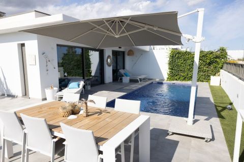 Lejlighed i Finestrat, Alicante, Finestrat - € 699.000 | Ref: VVF745 - foto 1