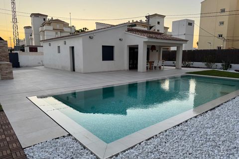 Villa i Denia, Alicante, Denia - € 585.000 | Ref: DE440 - foto 36