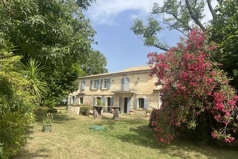 Villa en Arles, Bouches-du-Rhone, Arles - € 1.100.000 | Ref: HH-15433584 - photo 1