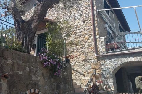 Villa a Dolceacqua, Imperia, Dolceacqua - € 650.000 | Ref: 85043607 - foto 2