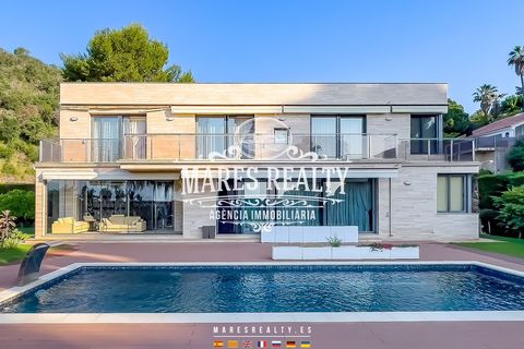 Villa a Tossa De Mar, Gerona, Tossa De Mar - € 2.500.000 | Ref: LUX0032 - foto 1