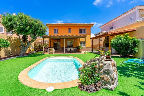 Villa i Adeje, Tenerife, Adeje - € 1.250.000 | Ref: 8441 - foto 1
