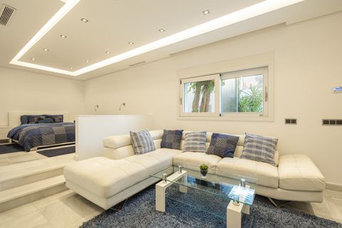 Villa a Marbella, Malaga, Marbella - € 3.950.000 | Ref: PANR-15069 - foto 40