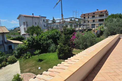 Villa a Collecorvino, Pescara, Collecorvino - € 320.000 | Ref: 85081384 - foto 32