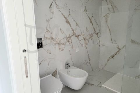 Lejlighed i Carcavelos, Lisbon, Carcavelos - € 1.180.000 | Ref: BL117776 - 490/2024 - foto 12