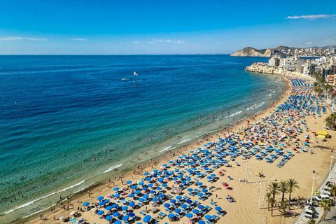 Lejlighed i Benidorm, Alicante, Benidorm - € 1.000.000 | Ref: A17364* - foto 2