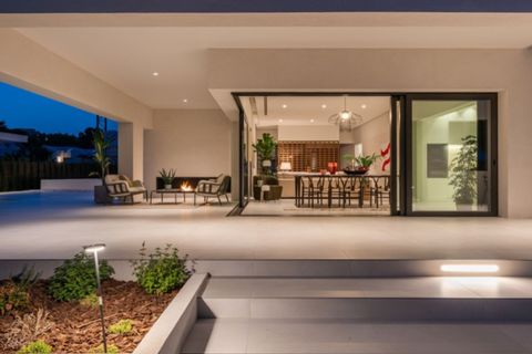 Villa i Cabo Roig, Alicante, Cabo Roig - € 2.550.000 | Ref: MLSC2400156 - foto 5