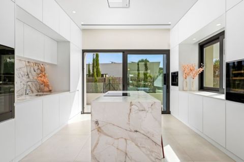 Villa i Cabo Roig, Alicante, Cabo Roig - € 2.550.000 | Ref: MLSC2400156 - foto 8