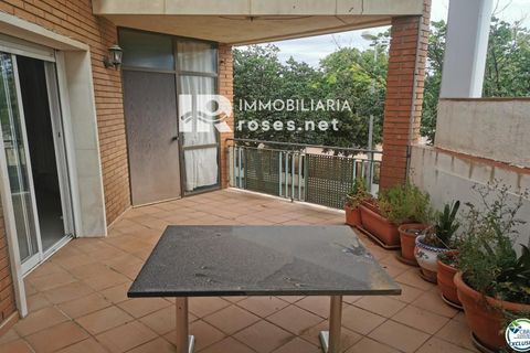 Villa a Roses, Gerona, Roses - € 286.000 | Ref: 3040 - foto 19