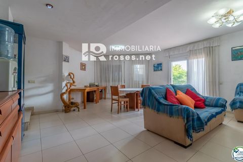 Villa a Roses, Gerona, Roses - € 286.000 | Ref: 3040 - foto 9