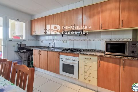 Villa a Roses, Gerona, Roses - € 286.000 | Ref: 3040 - foto 13