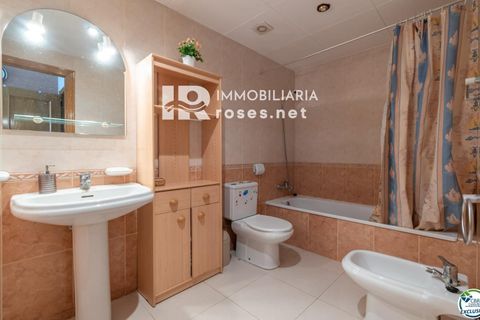 Villa a Roses, Gerona, Roses - € 286.000 | Ref: 3040 - foto 35