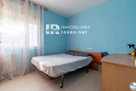 Villa a Roses, Gerona, Roses - € 286.000 | Ref: 3040 - foto 23