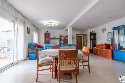 Villa a Roses, Gerona, Roses - € 286.000 | Ref: 3379 - foto 23
