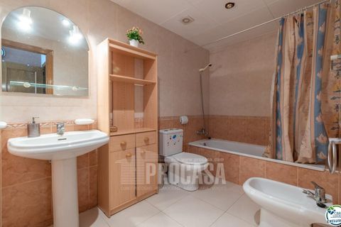 Villa a Roses, Gerona, Roses - € 286.000 | Ref: 3379 - foto 35