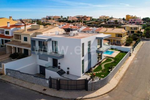 Landsbyhus i Lagoa, Faro, Lagoa - € 1.560.000 | Ref: 359240037 - foto 3