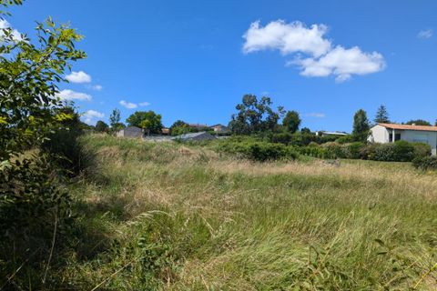 Helårsgrund i Pons, Charente-Maritime, Pons - € 65.000 | Ref: SM3773JONZ - foto 1