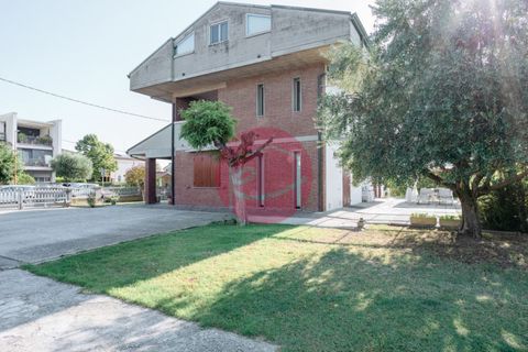 Villa a Cesena, Forli-Cesena, Cesena - € 449.000 | Ref: G-C1-104 - foto 2