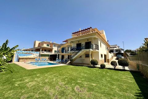 Villa i Albufeira, Faro, Albufeira - € 1.600.000 | Ref: NC108 - foto 1
