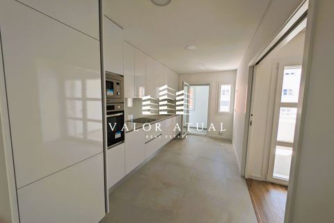 Lejlighed i Amadora, Lisbon, Amadora - € 450.000 | Ref: 70JN24 - foto 1