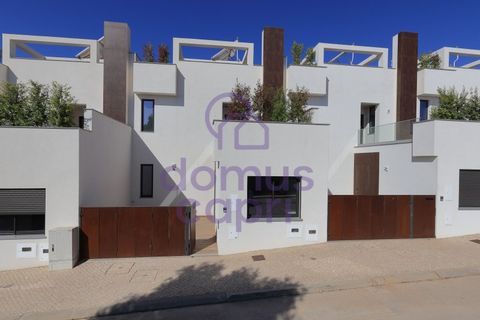 Villa i Moncarapacho, Faro, Moncarapacho - € 700.000 | Ref: 6424018 - foto 1