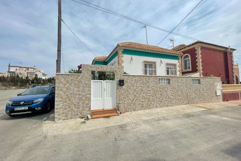 Villa i Torrevieja, Alicante, Torrevieja - € 375.000 | Ref: C-1119 - foto 1