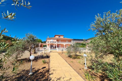 Villa a Cessenon-sur-Orb, Herault, Cessenon-sur-Orb - € 739.800 | Ref: rc810000e - foto 4