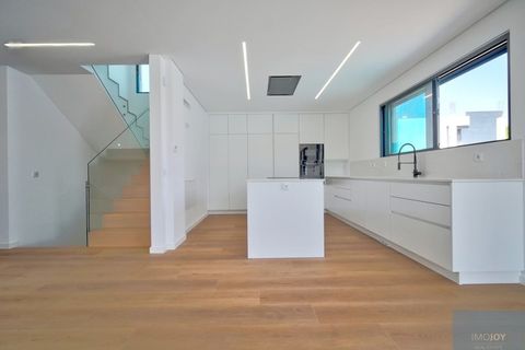 Villa a Alcabideche, Lisbon, Alcabideche - € 1.590.000 | Ref: MORMJC133 - foto 9
