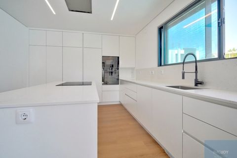 Villa a Alcabideche, Lisbon, Alcabideche - € 1.590.000 | Ref: MORMJC133 - foto 11