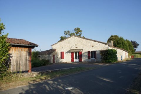 Landsbyhus i Loubès-Bernac, Lot-et-Garonne, Loubès-Bernac - € 397.500 | Ref: BVI76754 - foto 1
