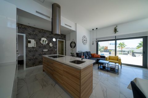 Villa a Finestrat, Alicante, Finestrat - € 7.000/mes | Ref: ALQFT502933/6084 - foto 9