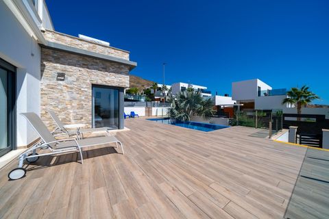 Villa a Finestrat, Alicante, Finestrat - € 7.000/mes | Ref: ALQFT502933/6084 - foto 33