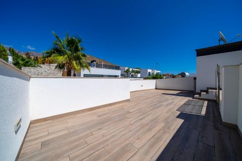Villa a Finestrat, Alicante, Finestrat - € 7.000/mes | Ref: ALQFT502933/6084 - foto 48